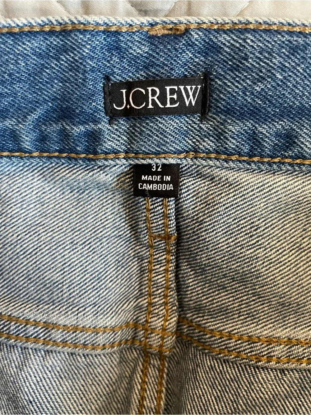 J. Crew Mid-rise relaxed straight jean with suede stripe Size 32 CN374